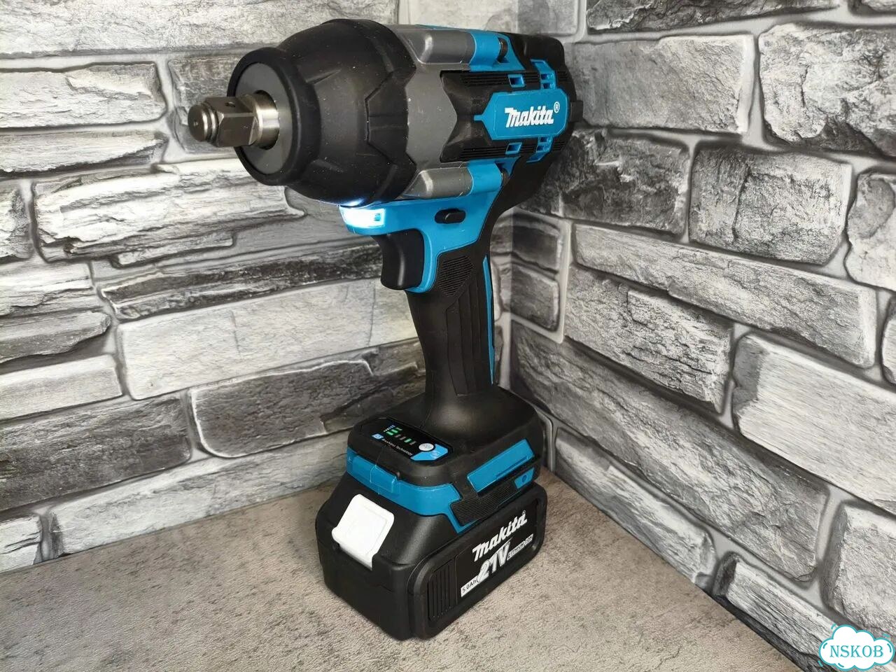 Гайковерт Makita 800 Nm бесщеточный фото 4