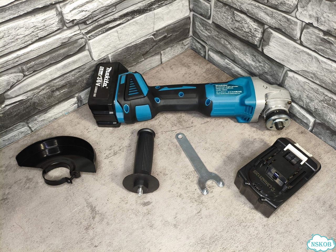 Аккумуляторная болгарка Makita ушм-125мм (новая) фото 4
