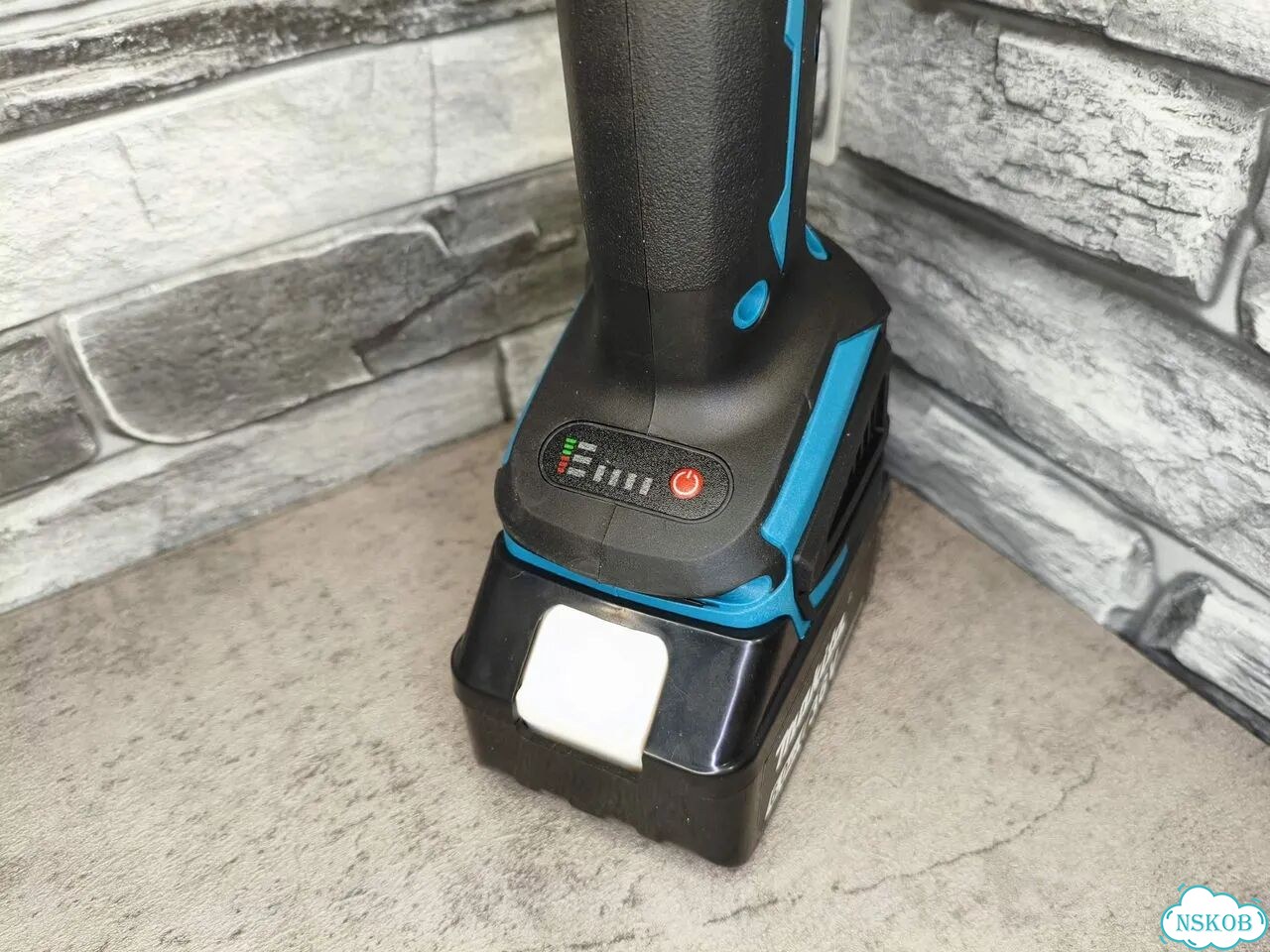 Аккумуляторная болгарка Makita ушм-125мм (новая) фото 7
