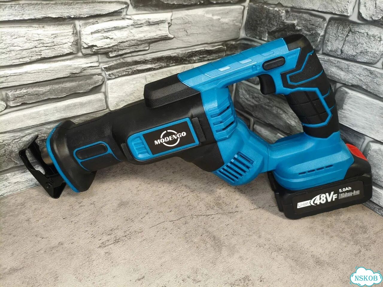 Новая сабельная аккумуляторная пила аналог Makita фото 2