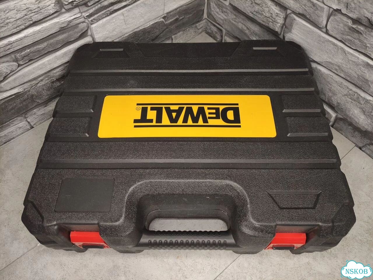Аккумуляторная болгарка DeWalt ушм-125мм (новая) фото 3