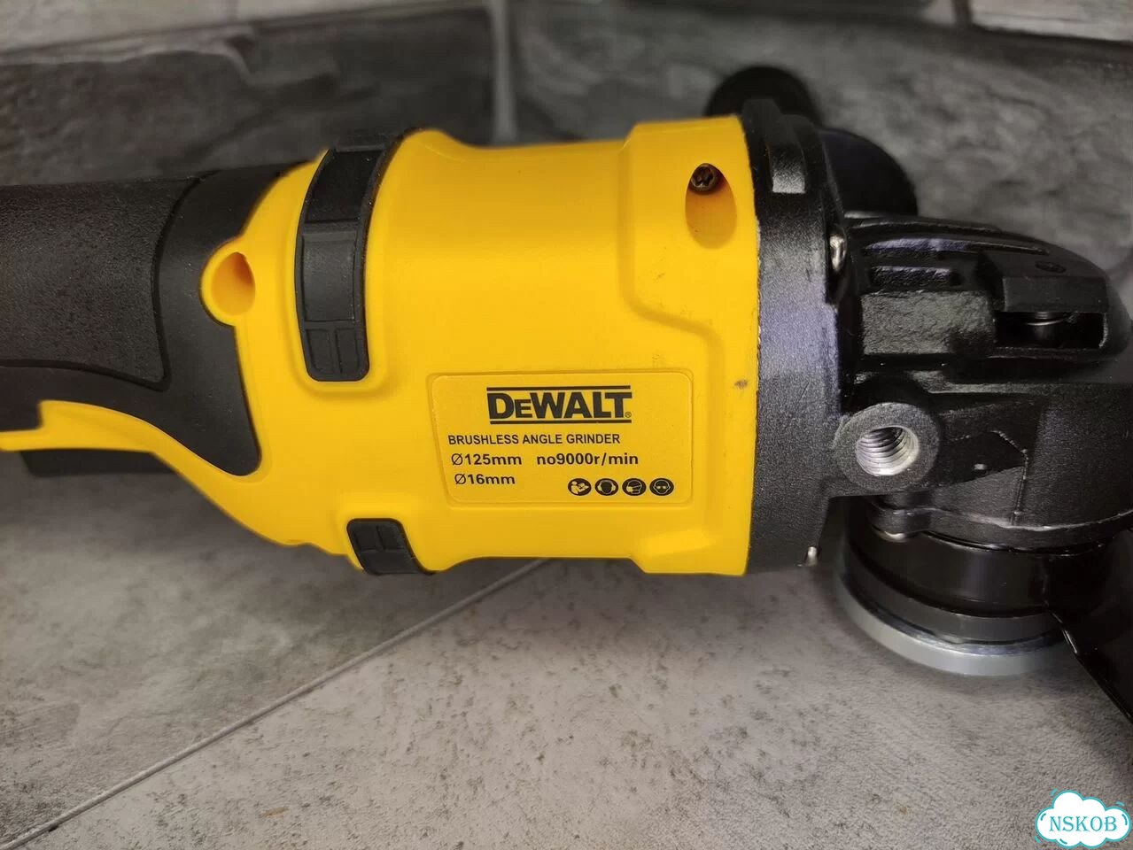 Аккумуляторная болгарка DeWalt ушм-125мм (новая) фото 6