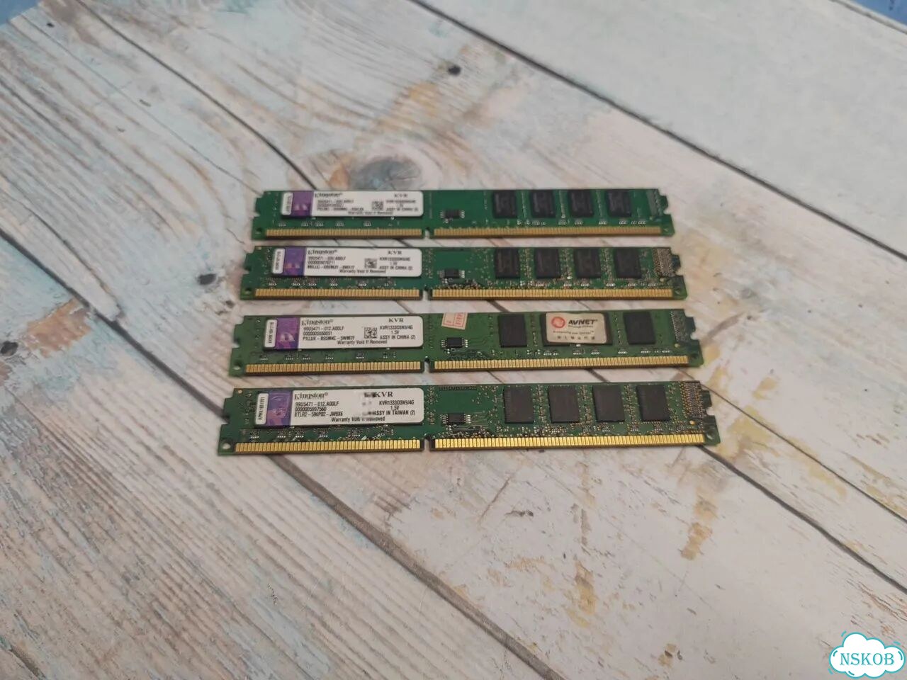 Комплект DDR3 16GB (4Gb x4) 1333 MHz Kingston фото 2