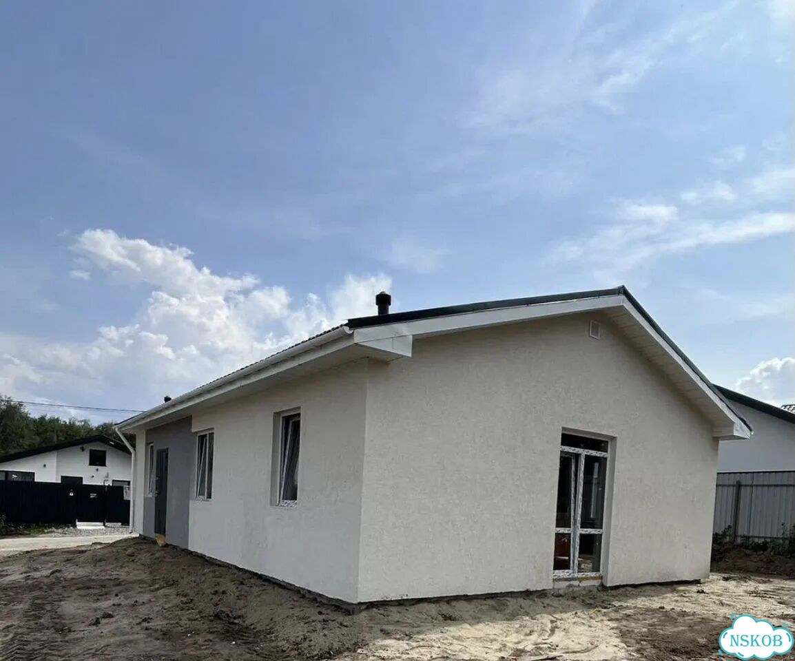 Дом 90 м² на участке 6 сот. фото 1
