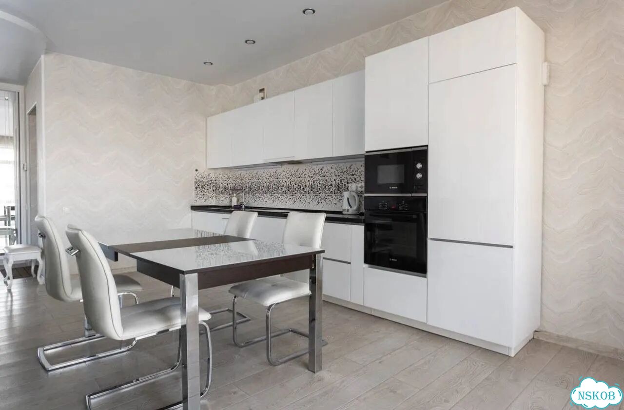 3-к. квартира, 100 м², 11/17 эт. фото 4