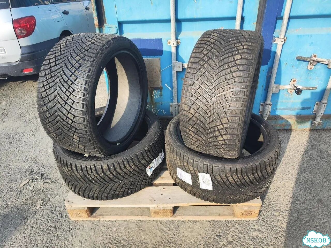 Michelin X-Ice North 4 SUV 295/35 R21 107T фото 4