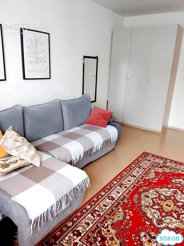 1-к. квартира, 35 м², 12/17 эт. фото 2