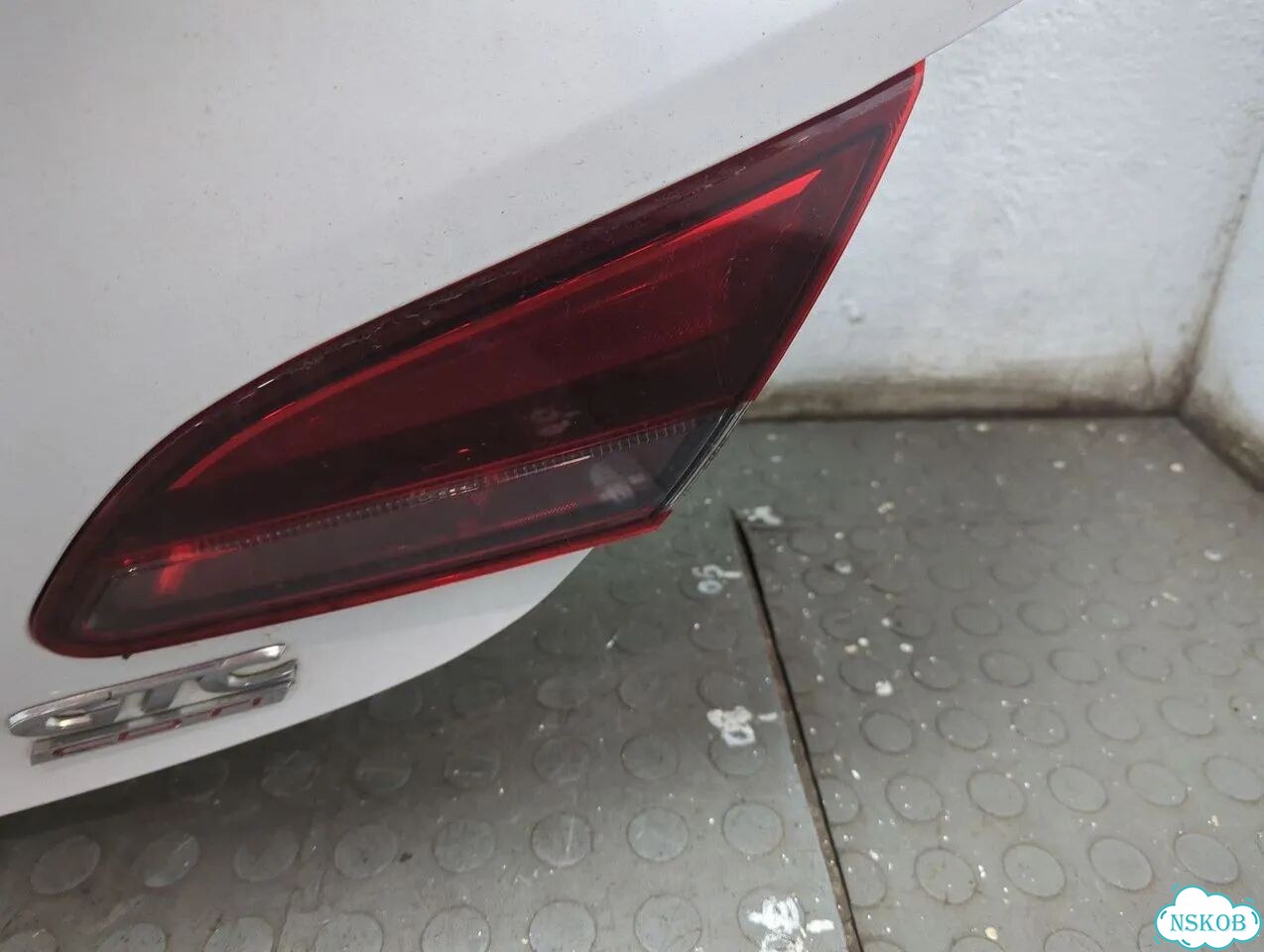 Крышка багажника Opel Astra J фото 5