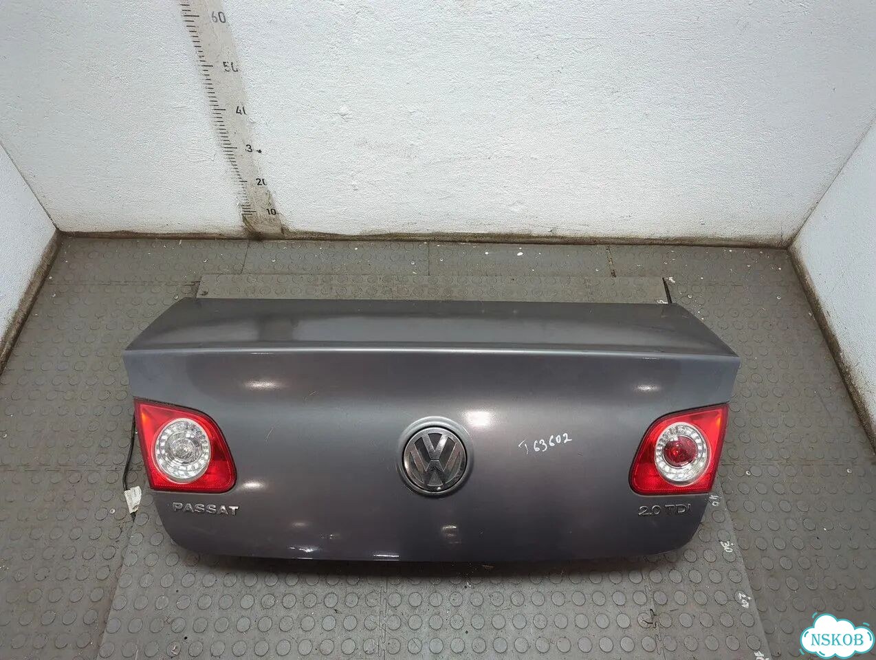 Крышка багажника Volkswagen Passat 6 фото 1