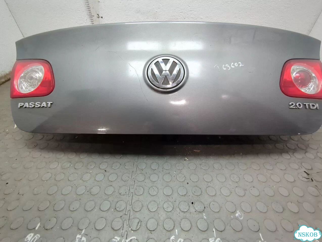 Крышка багажника Volkswagen Passat 6 фото 8