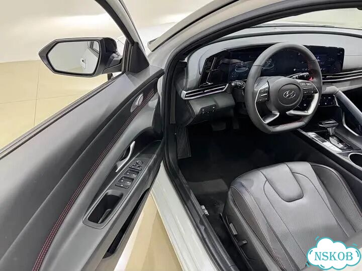 Hyundai Elantra 1.5 CVT, 2023, 26 000 км фото 13