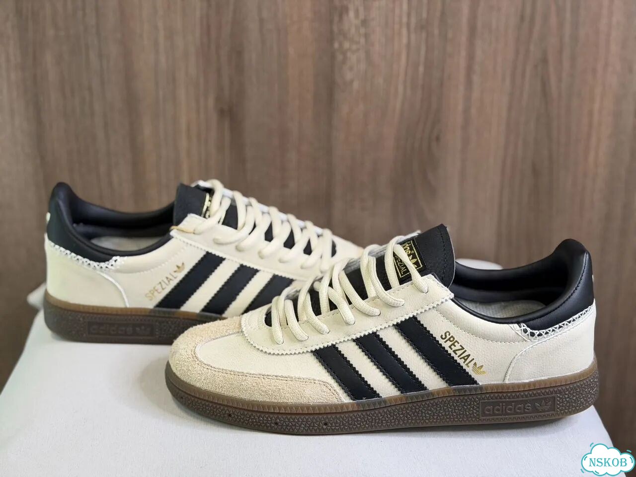 Кроссовки Adidas Spezial фото 1