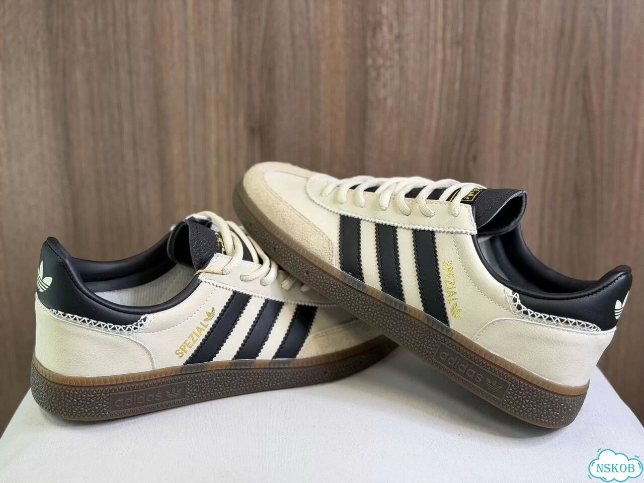 Кроссовки Adidas Spezial фото 2