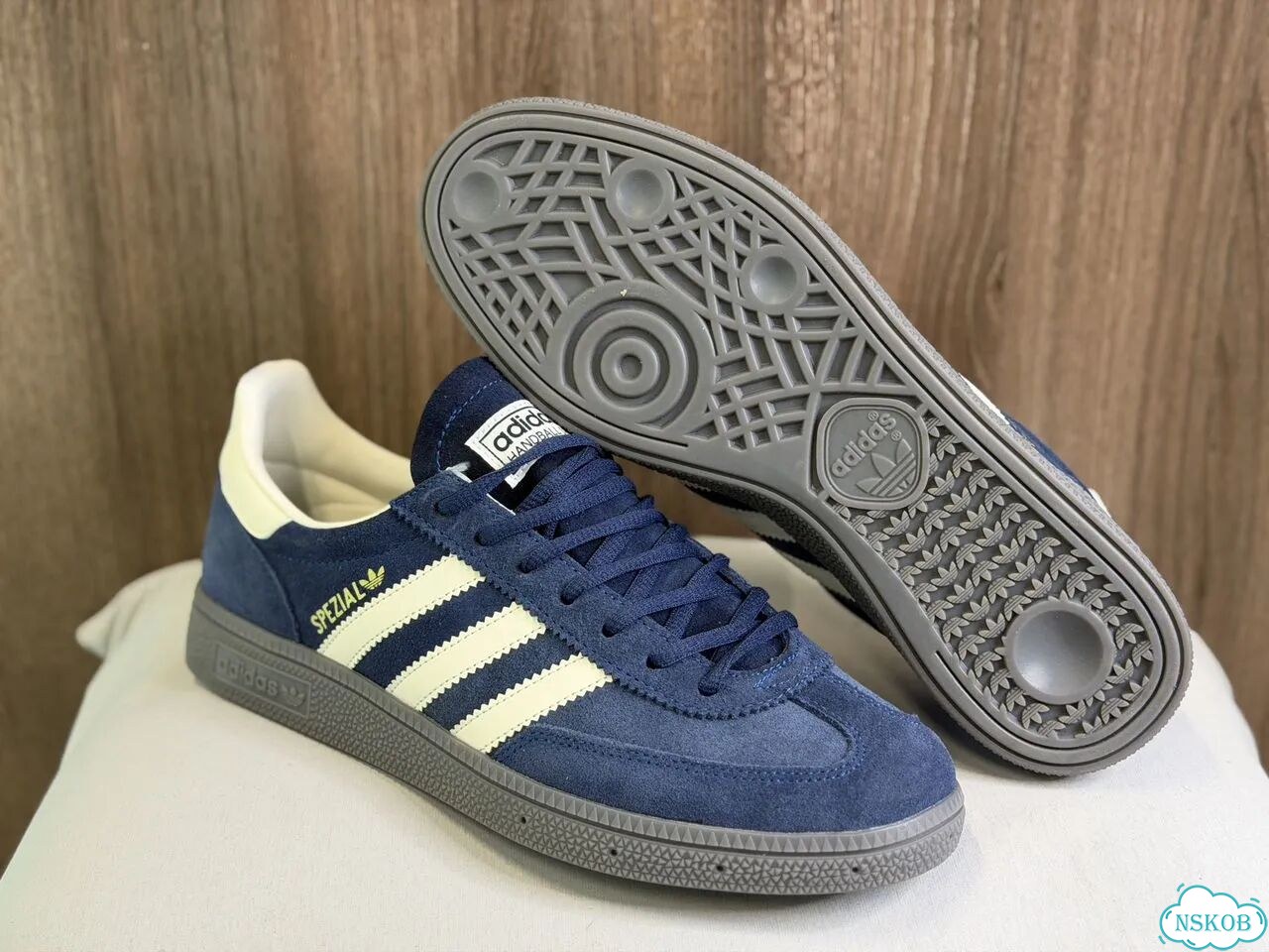 Кроссовки Adidas Spezial фото 3