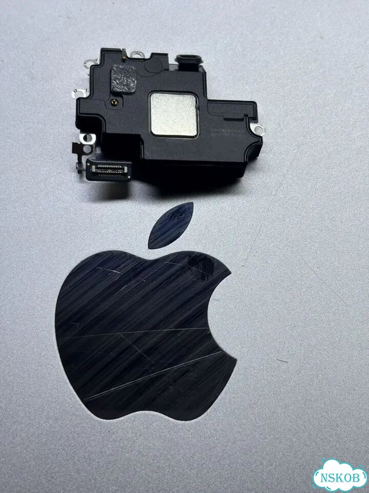 Оригинальные запчасти на iPhone 15 фото 4