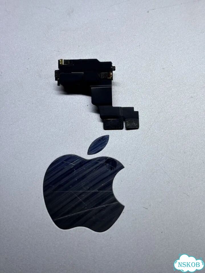 Оригинальные запчасти на iPhone 15 фото 8
