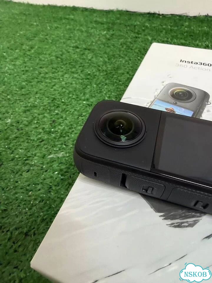 Экшн камера Insta360 X3 фото 2