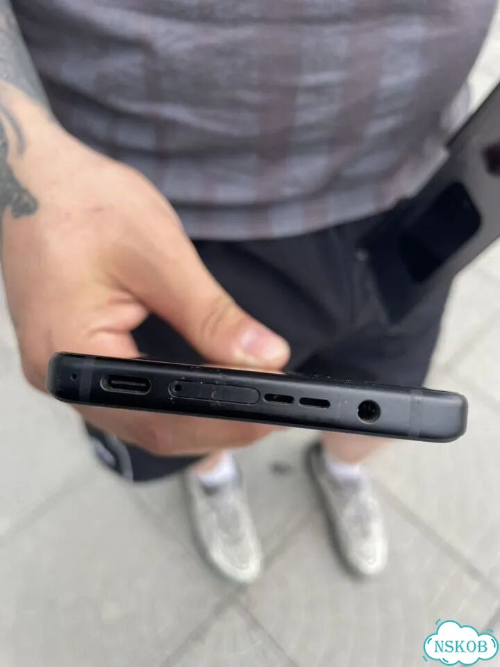 ASUS ROG Phone 9 Pro, 16/512 ГБ, 2 SIM фото 6