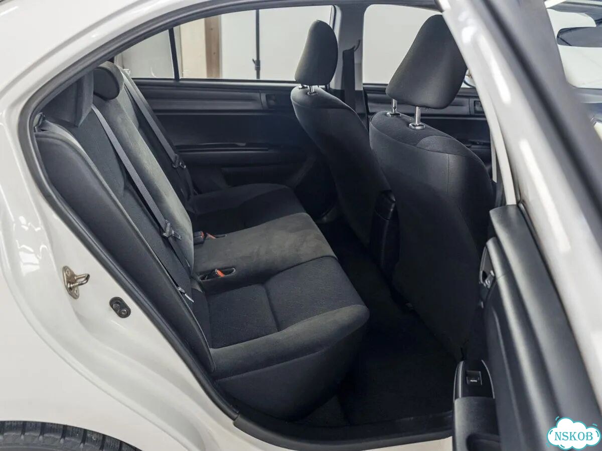 Toyota Corolla Axio 1.3 CVT, 2018, 100 343 км фото 15