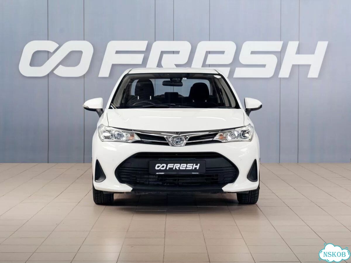 Toyota Corolla Axio 1.3 CVT, 2018, 100 343 км фото 3