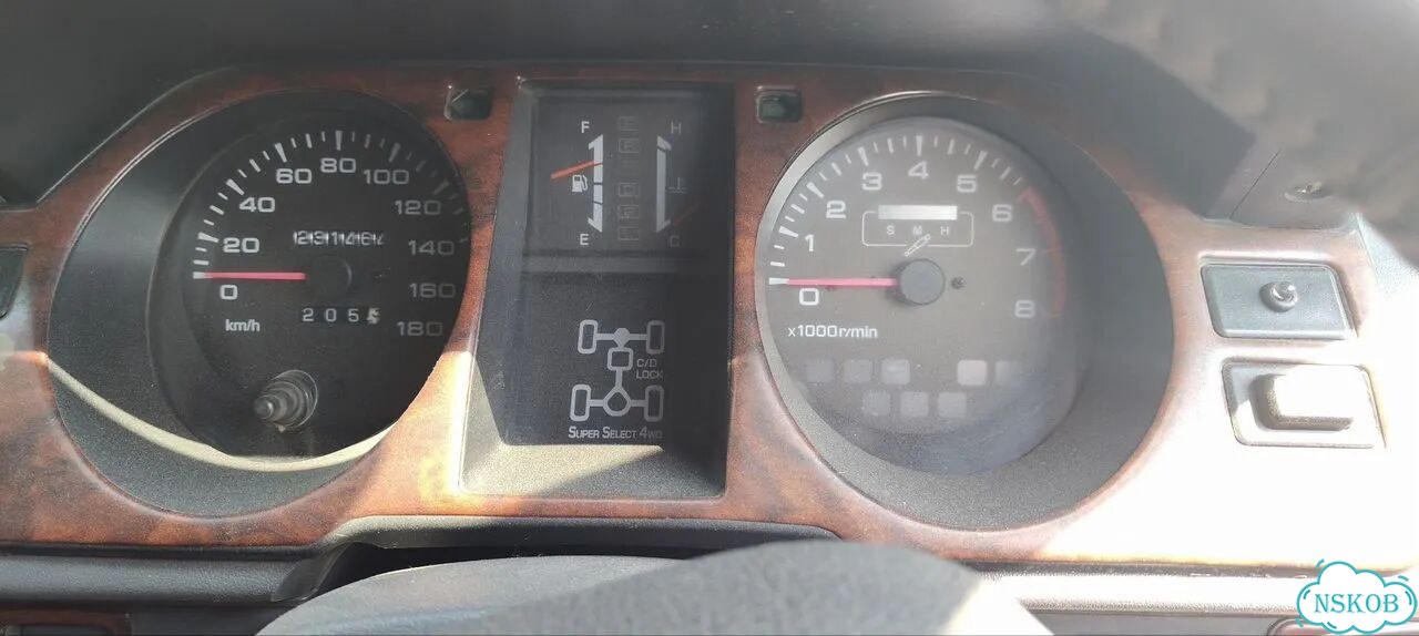Mitsubishi Pajero 2.4 AT, 1996, 231 000 км фото 10