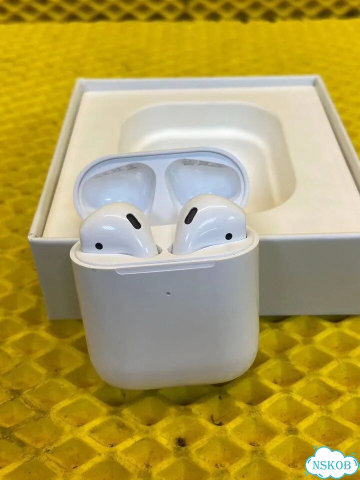 Наушники AirPods фото 1
