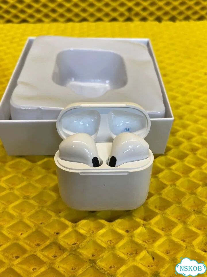 Pro 4 TWS Wireless HeadPhones фото 1