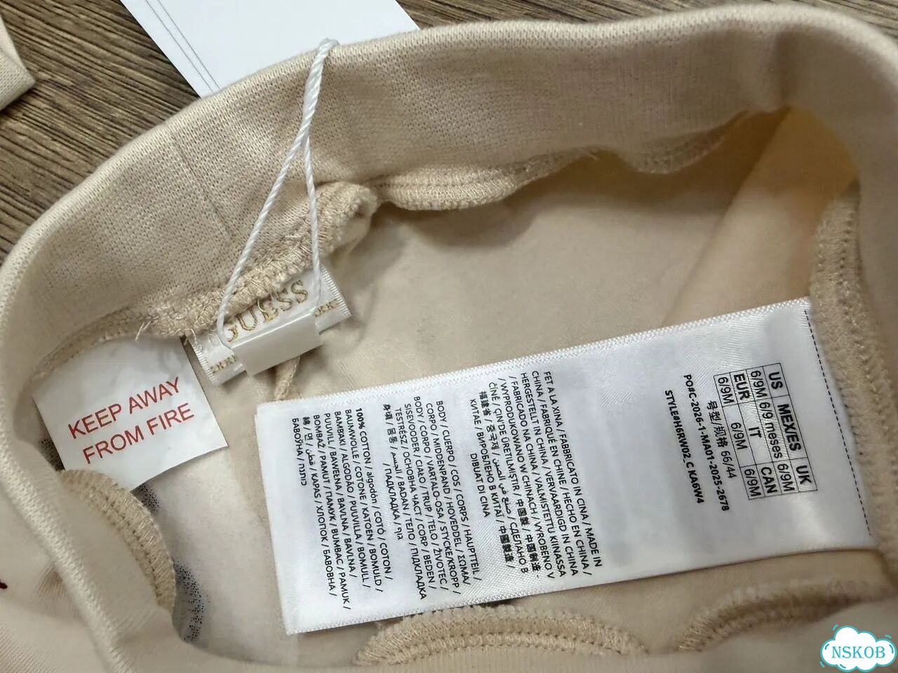 Костюм Guess 3/6мес новый фото 6