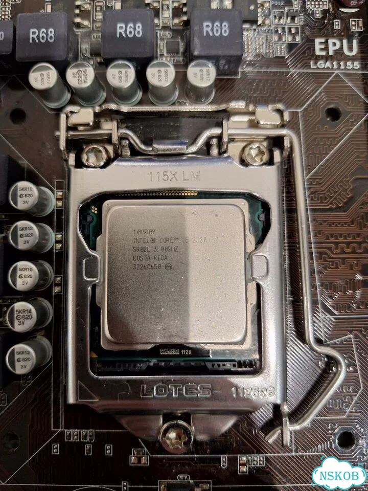 Asus P8H61-M LX, Intel Core i5-2320, DDR3 фото 2