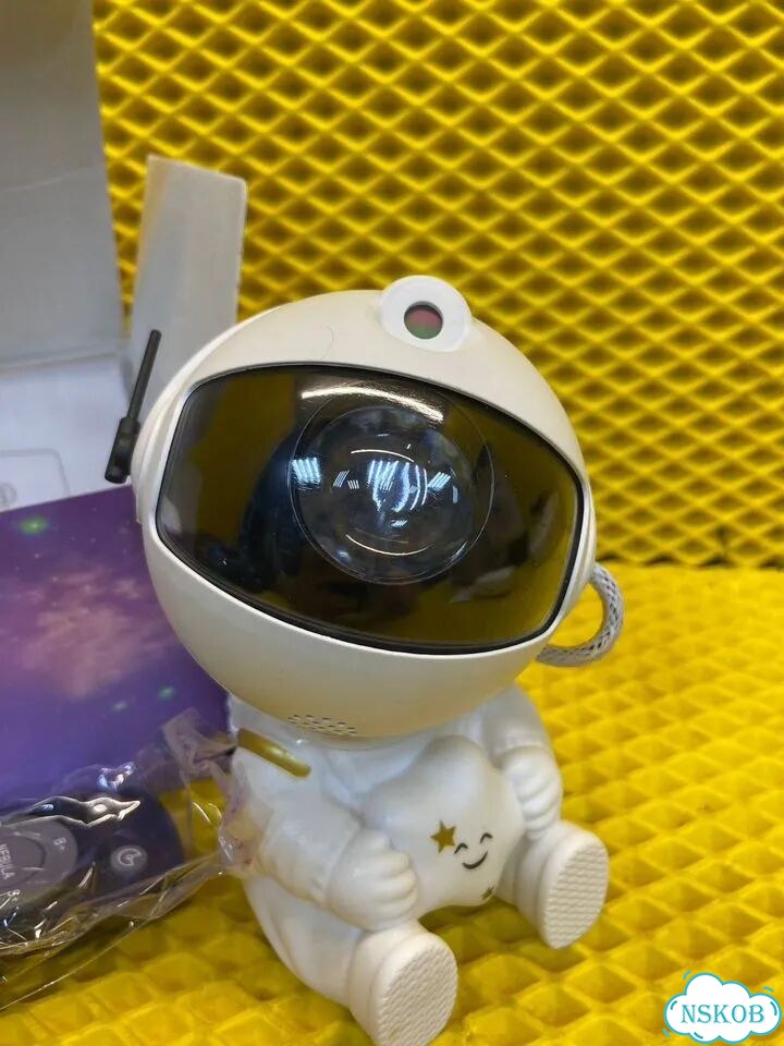 Astronaut Nebula Projector фото 2