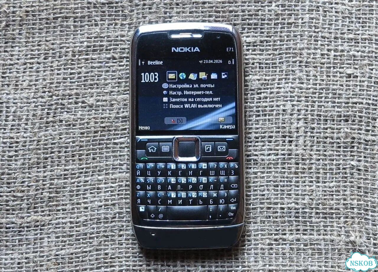 Nokia E71 фото 1