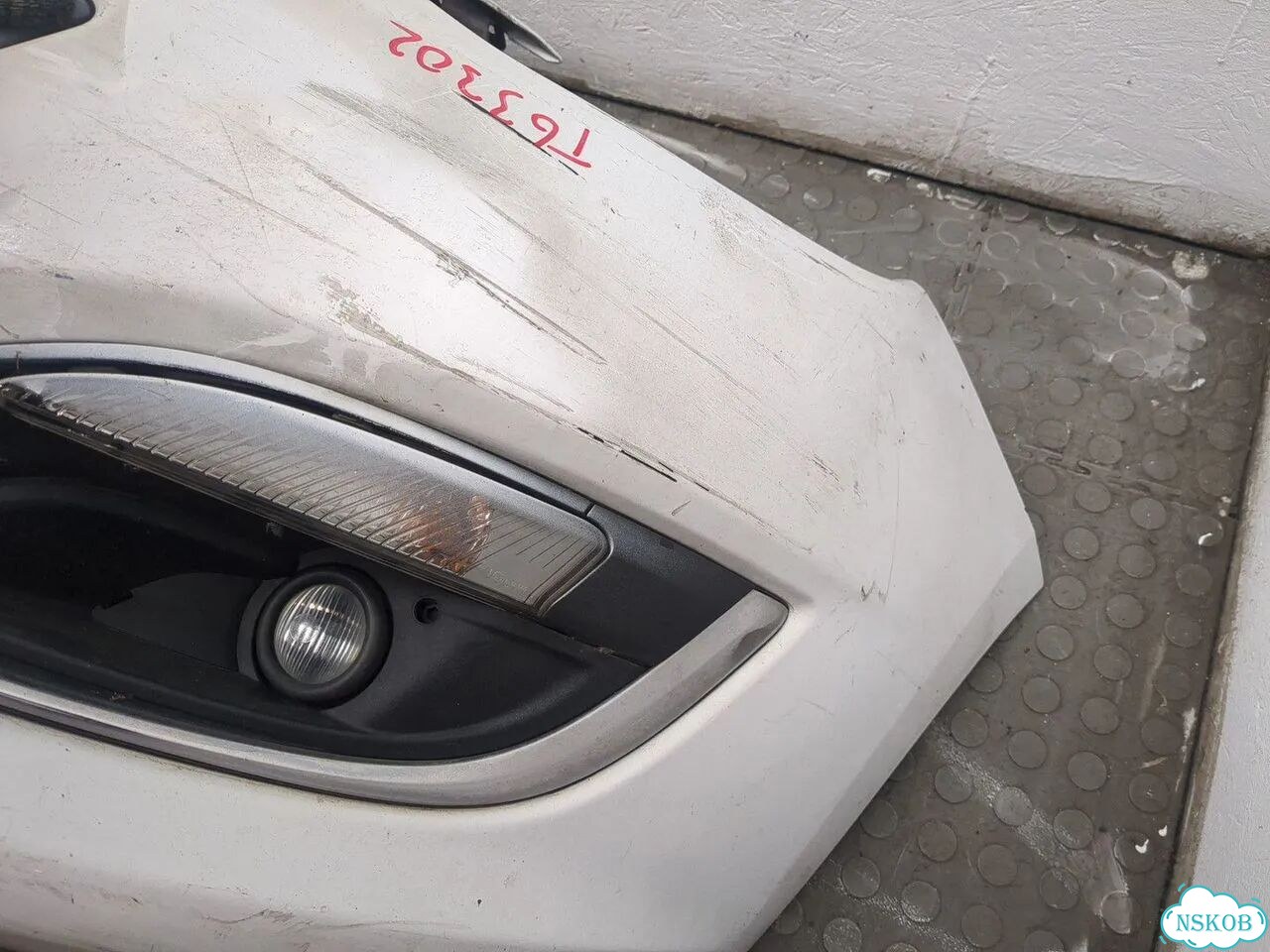 Бампер передний Opel Astra J фото 10