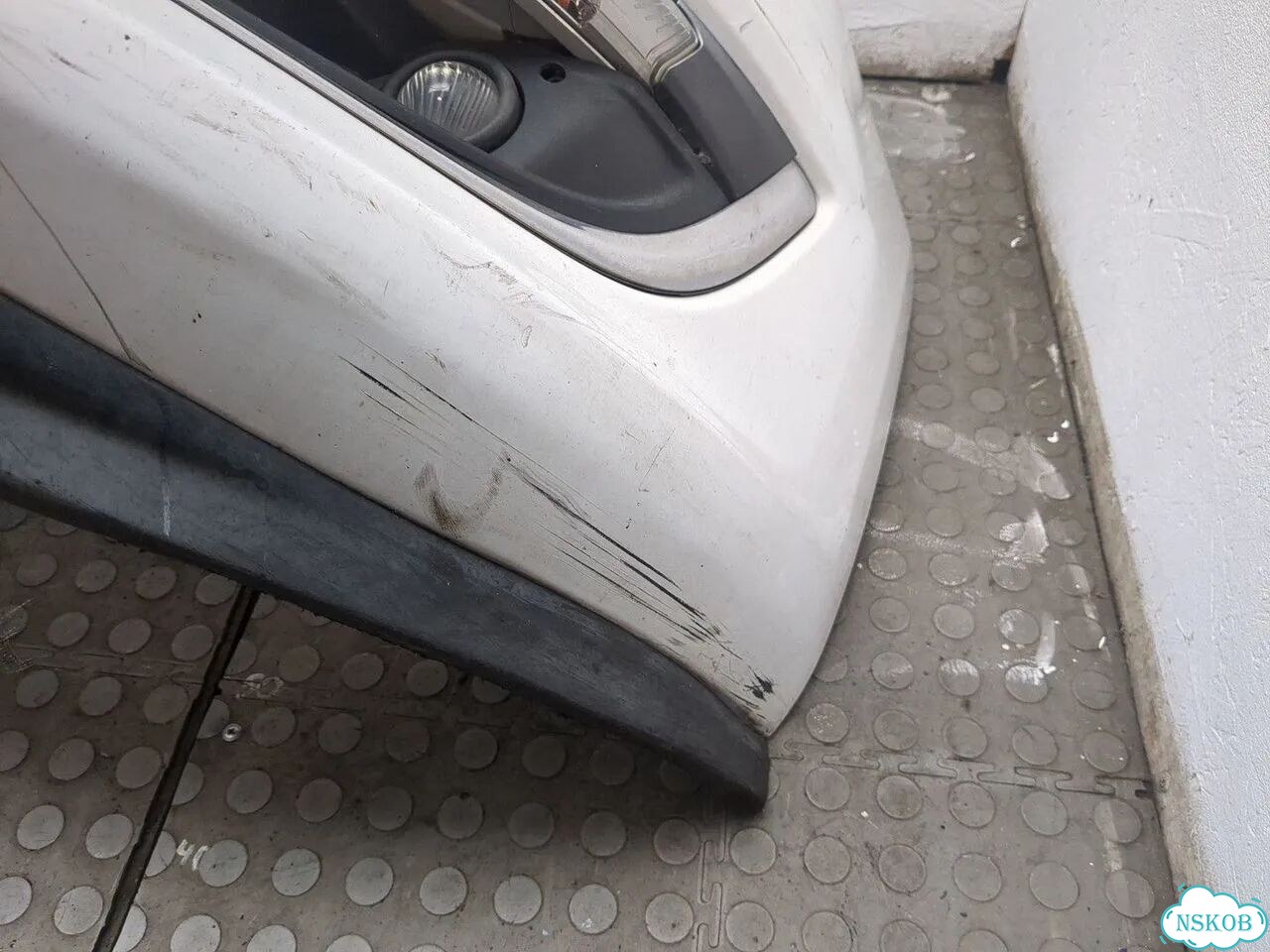 Бампер передний Opel Astra J фото 9