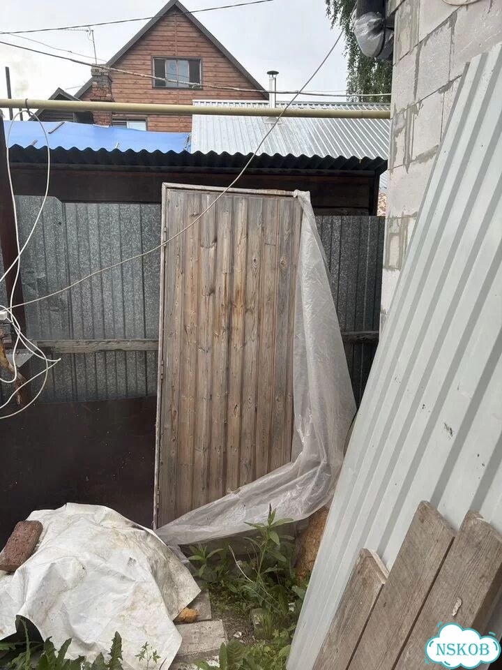 Дверь деревянная бу 80 см фото 1