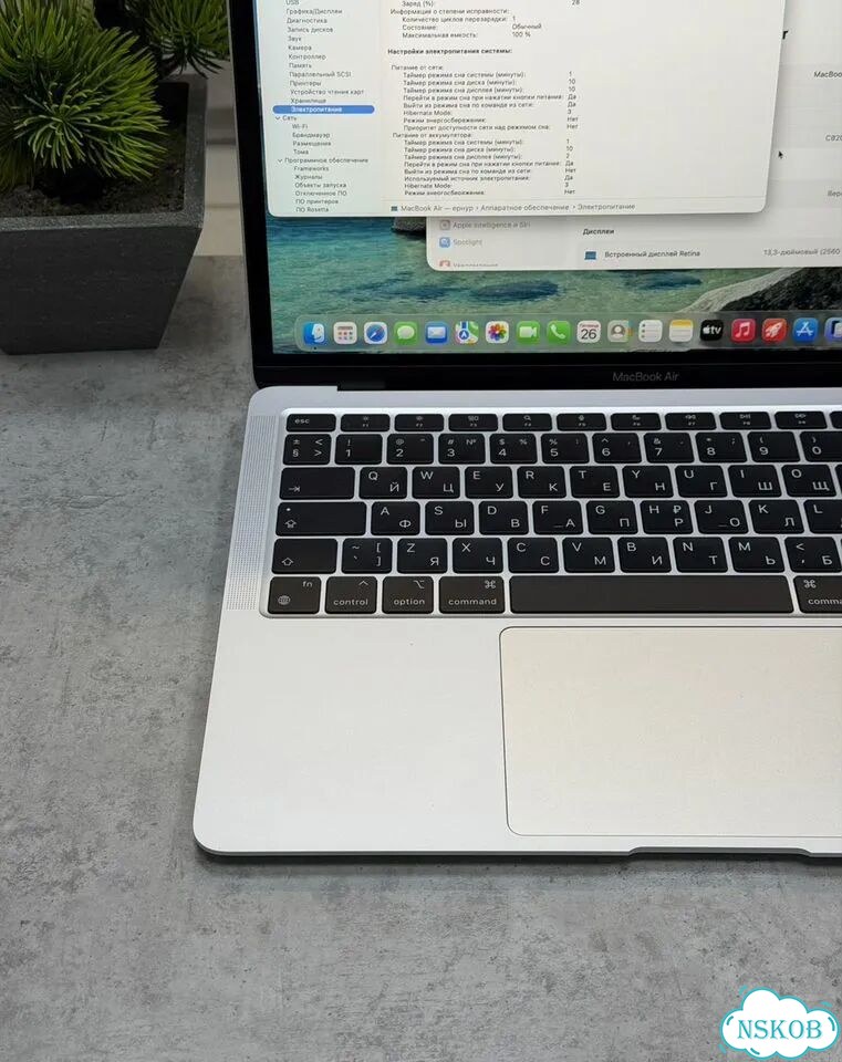 MacBook Air 13 M1 8/256Gb фото 6