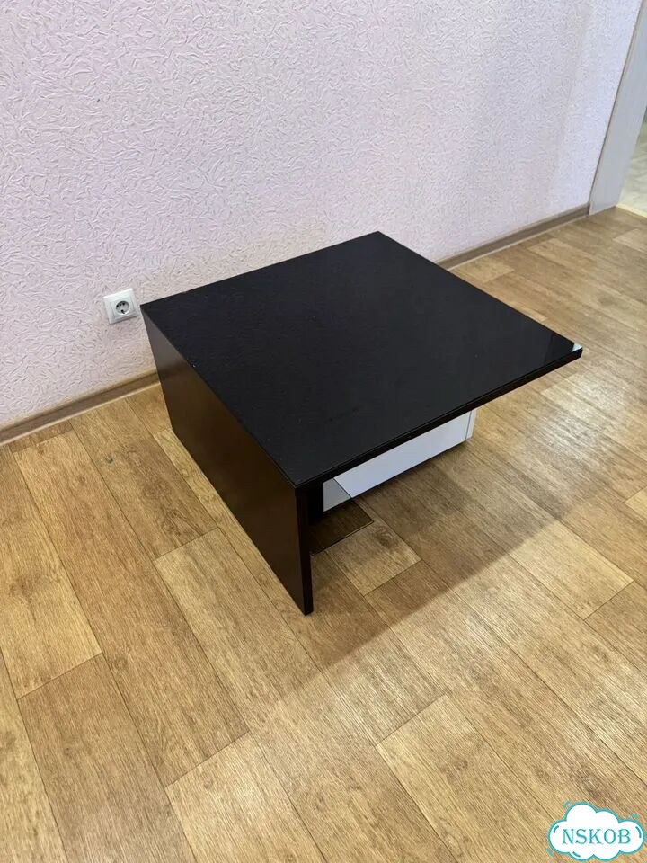 Журнальный столик фото 2