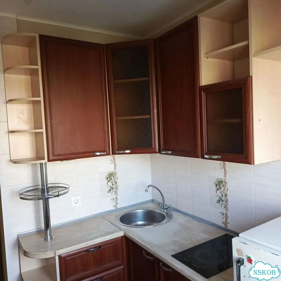 2-к. квартира, 45 м², 8/10 эт. фото 1