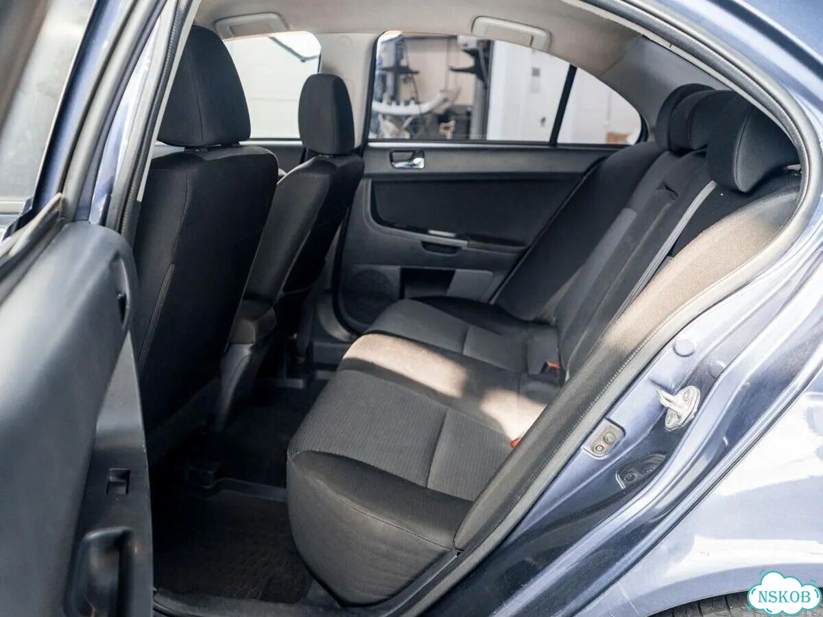 Mitsubishi Lancer 1.5 AT, 2011, 196 982 км фото 15