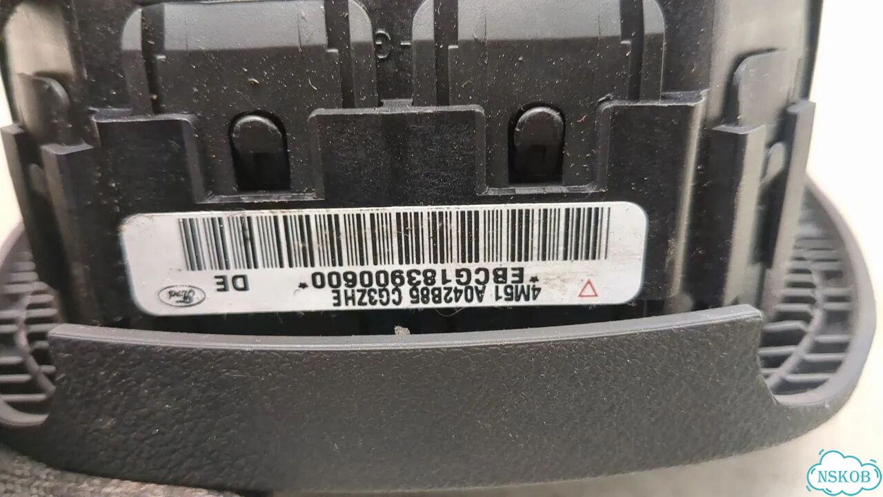 Подушка безопасности водителя Ford Focus 2 фото 4