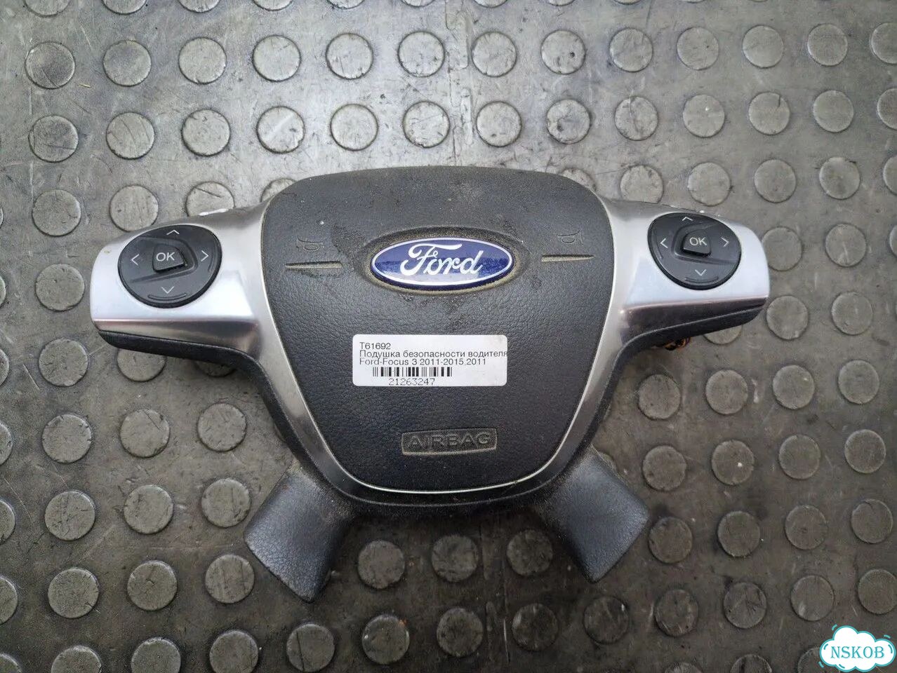 Подушка безопасности водителя Ford Focus 3 фото 1