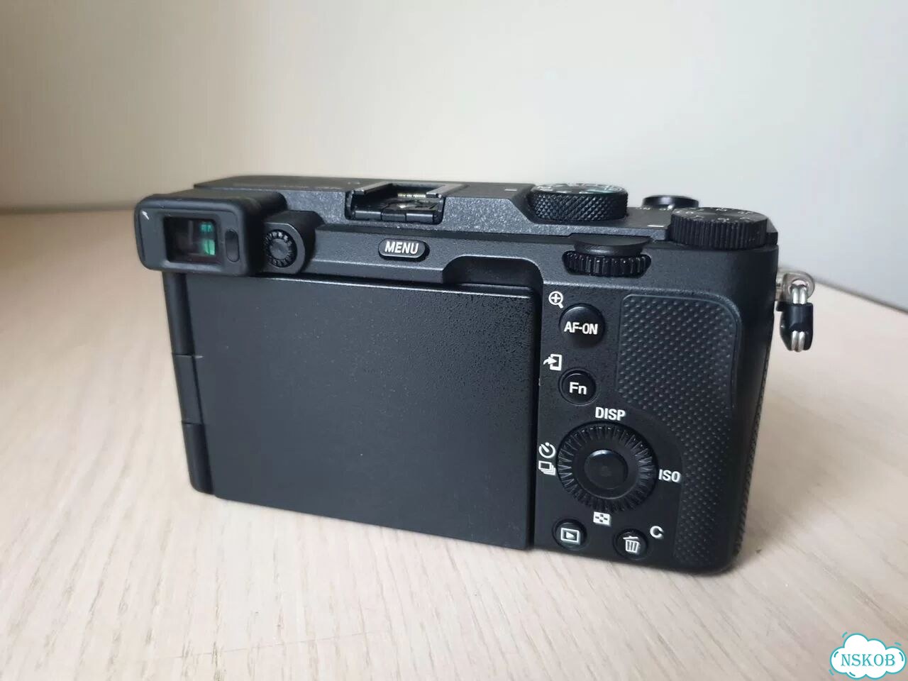 Фотоаппарат Sony A7C Body + клетка SmallRig фото 4