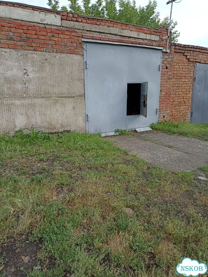 Гараж, > 30 м² фото 1