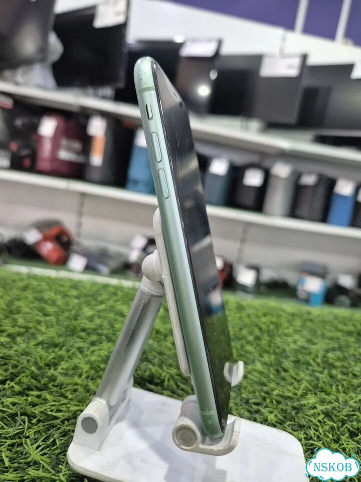 iPhone 11, 128 ГБ фото 4
