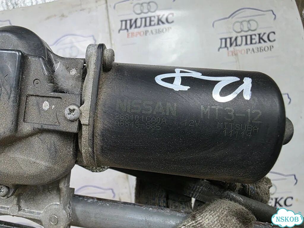 Трапеция стеклоочистителей Infiniti QX70 I (2013— фото 3
