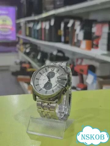 Часы Diesel DZ4225 фото 1